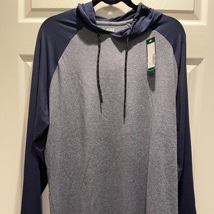 Long sleeve xl men’s hooded t-shirt.